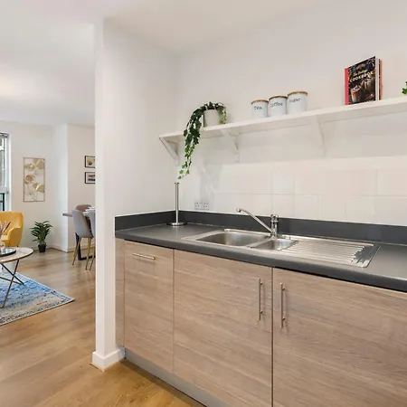 Tranquil Urban Haven Apartment London Exterior photo